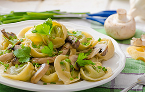 Tortelli al formaggio Bagòss con funghi