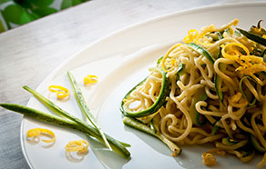 Tagliolini con zucchine e limone