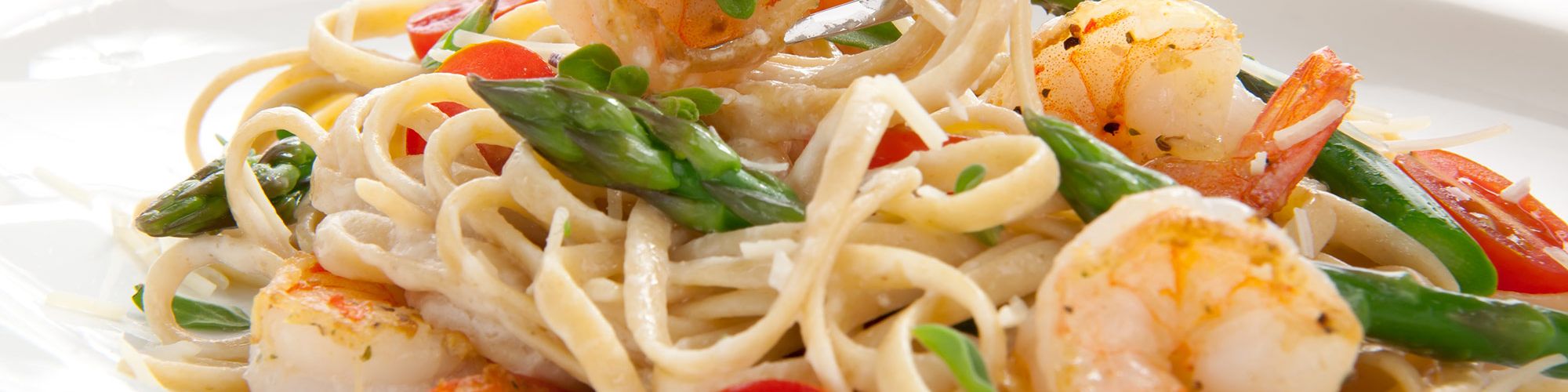 ricetta Tagliolini con gamberi, asparagi e pomodorini con pasta fresca