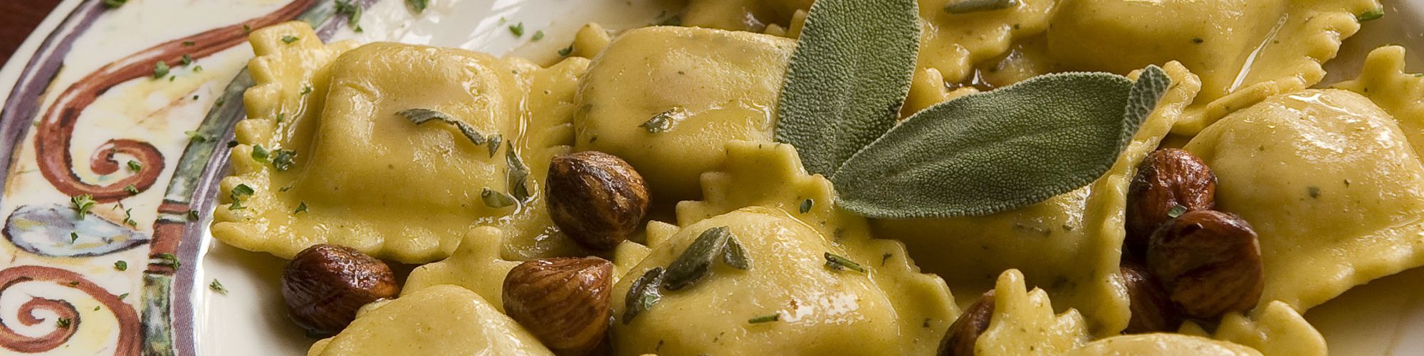 ricetta Tortelli di zucca in salsa di nocciole con pasta fresca